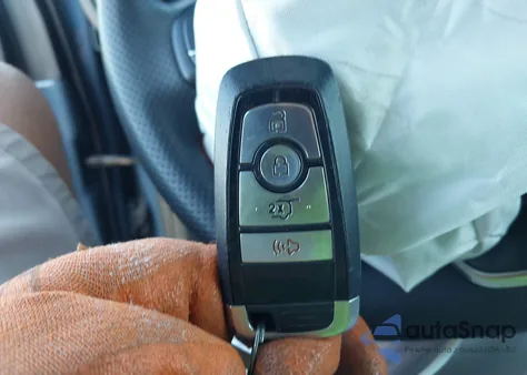 2023 Ford Escape St-Line from USA, damaged, VIN 1FMCU0MN5PUA13428